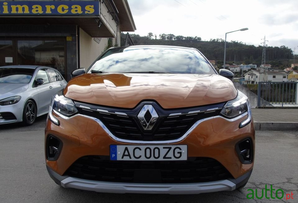 2020' Renault Captur photo #2