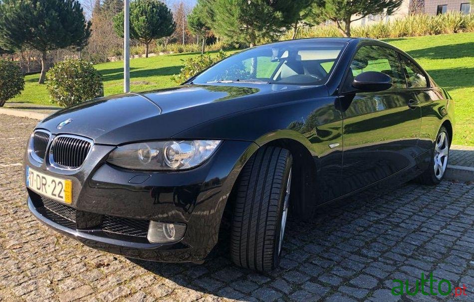 2007' BMW 320 Coupé photo #1