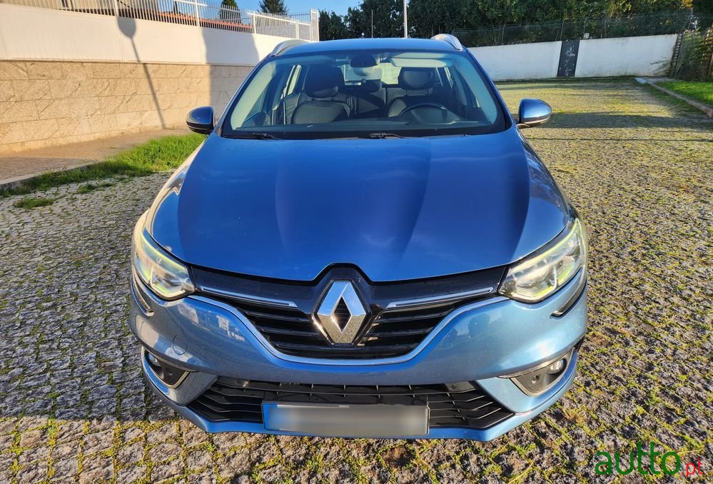 2017' Renault Mégane Sport Tourer photo #3