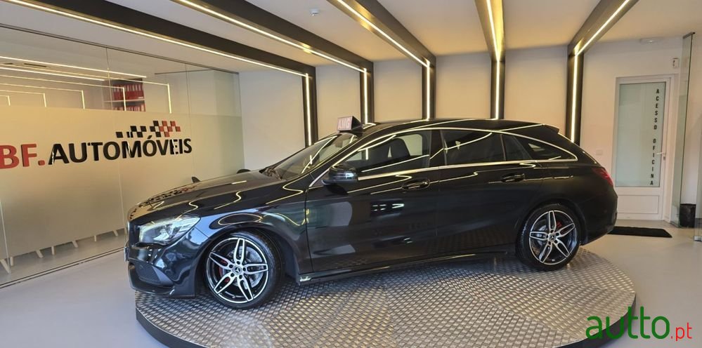 2018' Mercedes-Benz Classe Cla photo #2