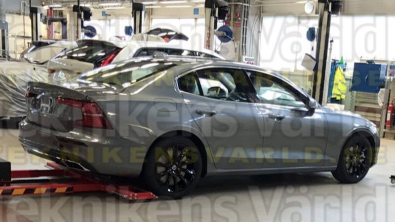 2019 Volvo S60 shown undisguised in leaked photo