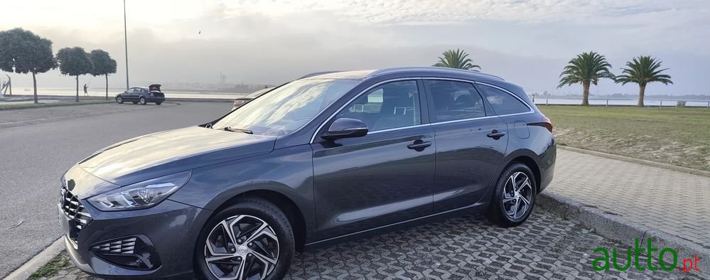 2021' Hyundai i30 Sw photo #1