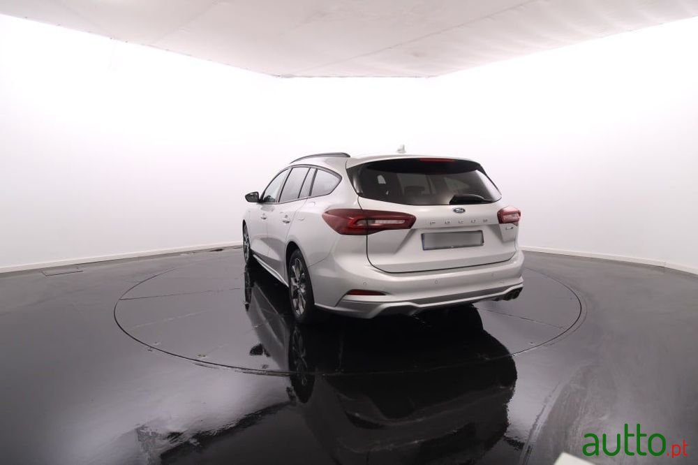 2022' Ford Focus Sw photo #5