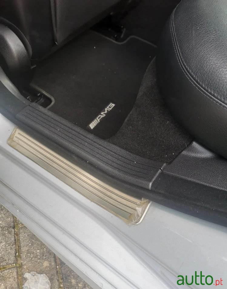 2009' Mercedes-Benz C 350 photo #5