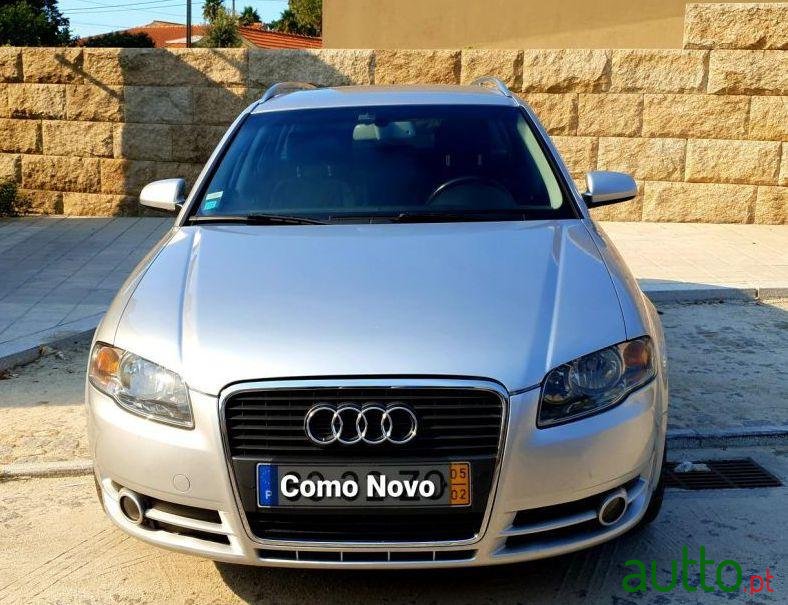 2005' Audi A4 Avant photo #2
