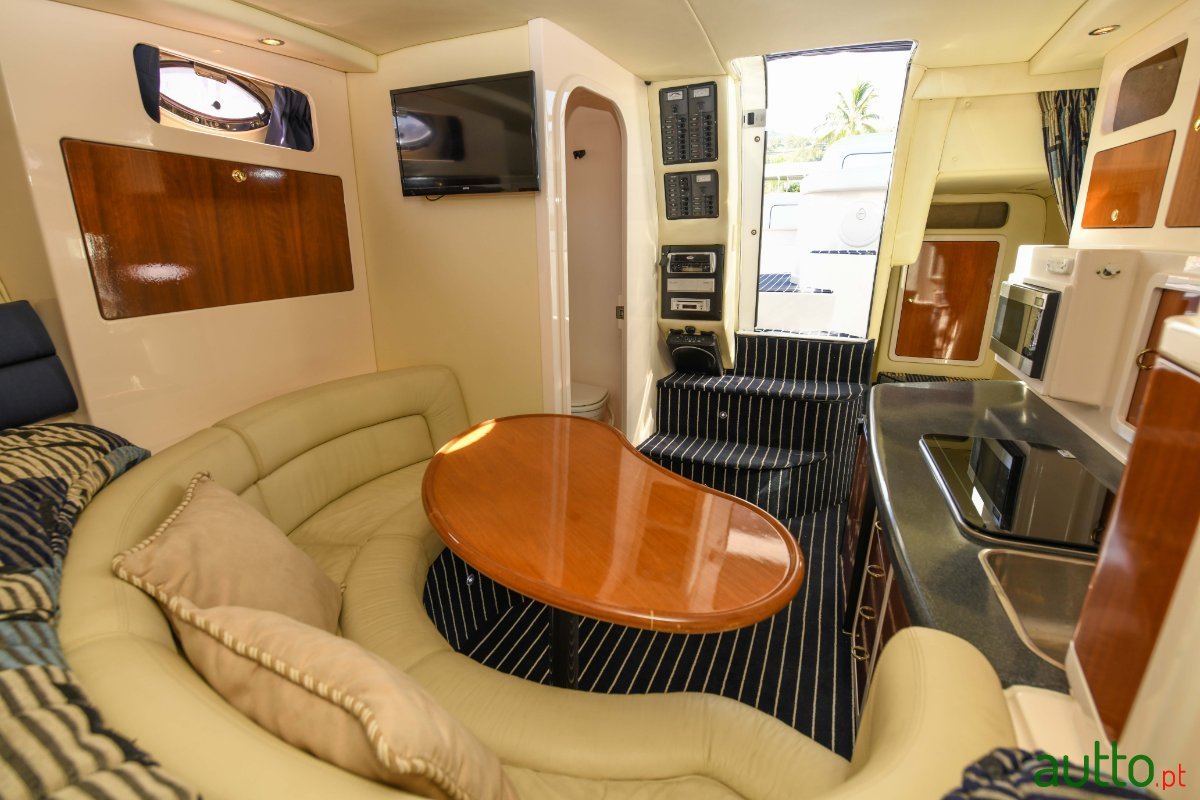 2005' MYACHT MUSTANG 3200 SPORTS CRUISER photo #2