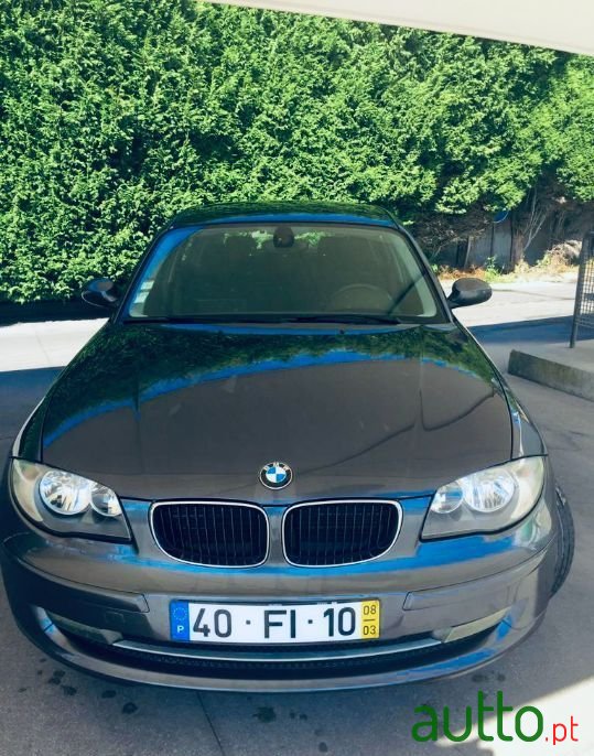 2008' BMW 118 photo #1