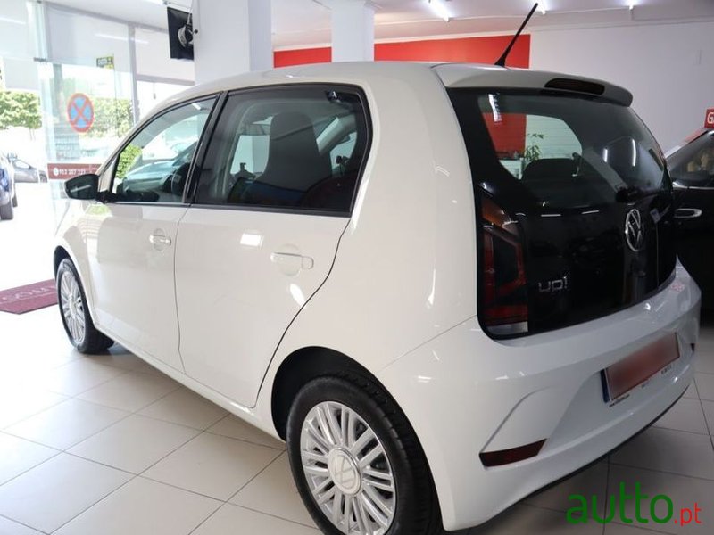2023' Volkswagen Up! 1.0 Move photo #3