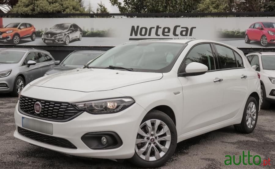 2018' Fiat Tipo photo #1