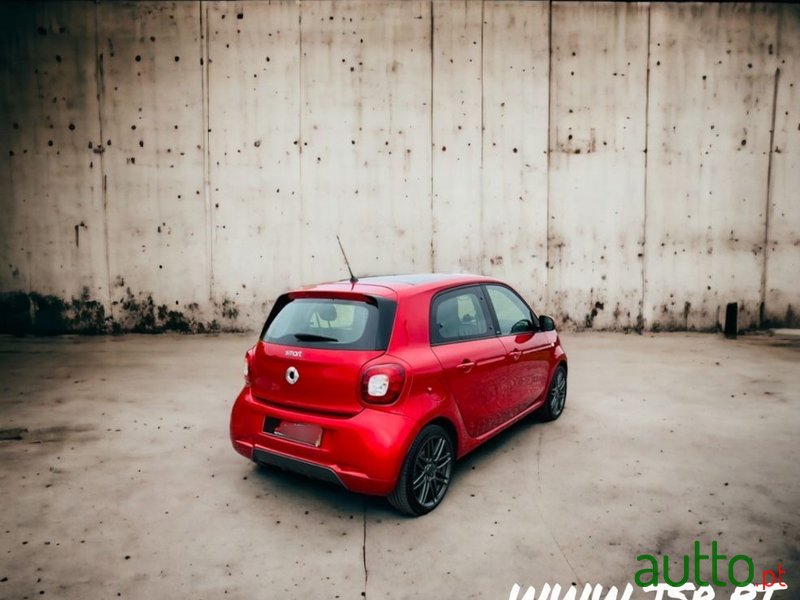 2019' Smart Forfour photo #3