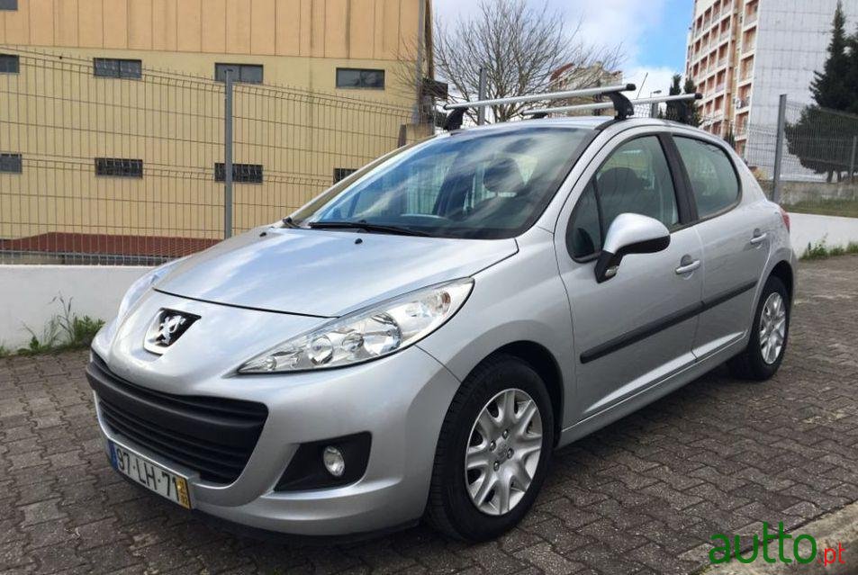2011' Peugeot 207 1.4 16V Active photo #1