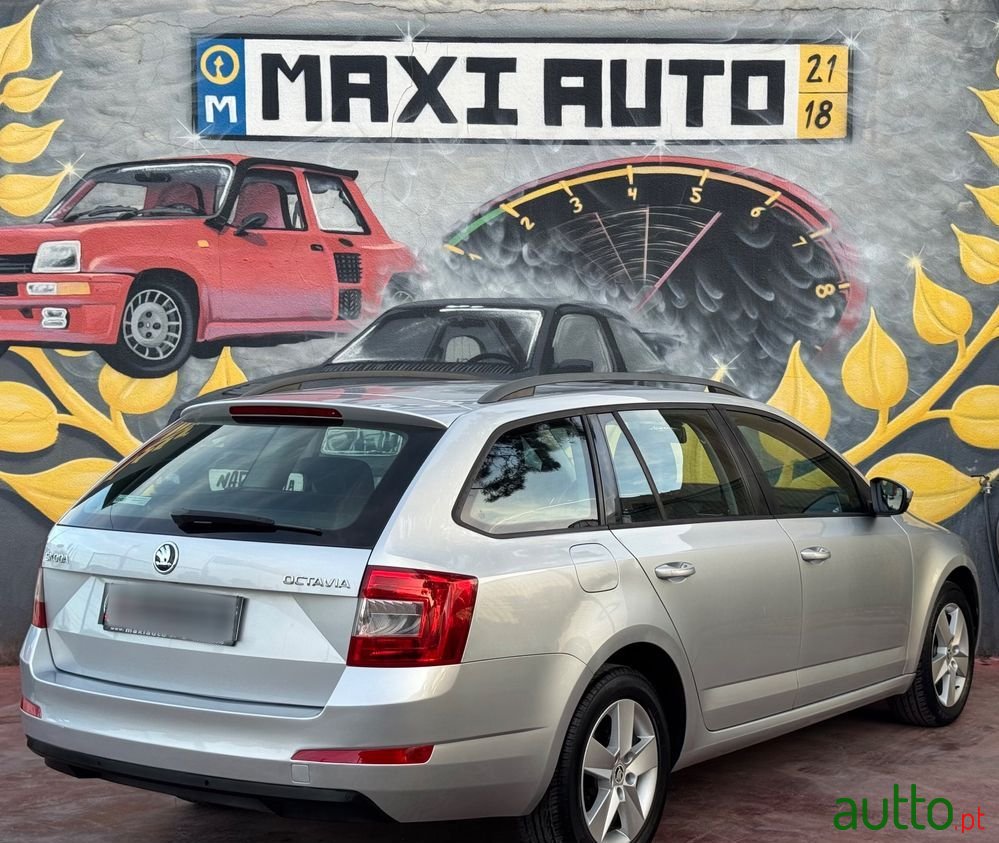 2014' Skoda Octavia Break photo #4