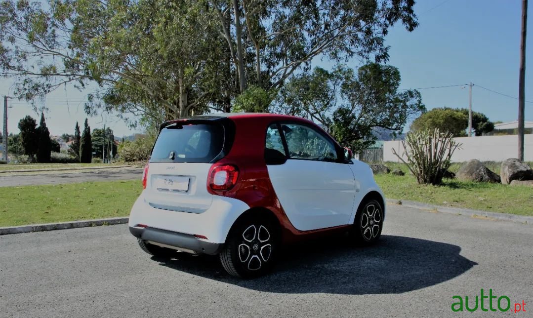 2019' Smart Fortwo photo #6