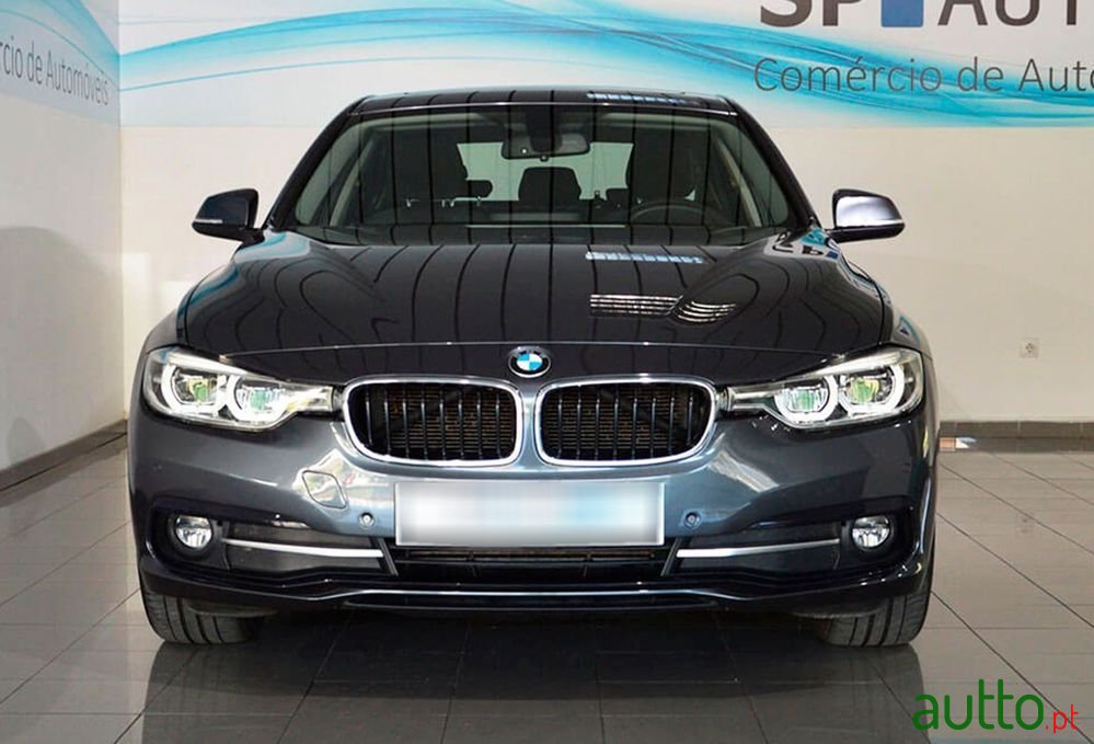 2018' BMW 320 D Line Sport Auto photo #3