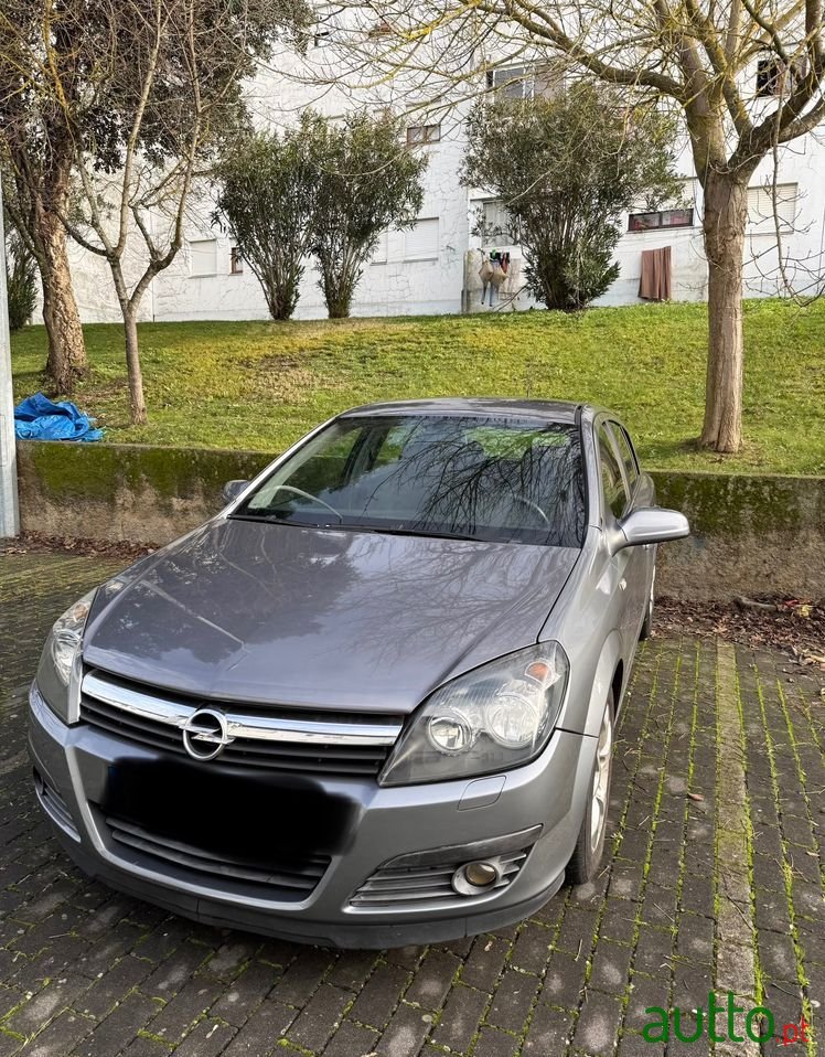 2006' Opel Astra 1.7 Cdti Cosmo photo #1