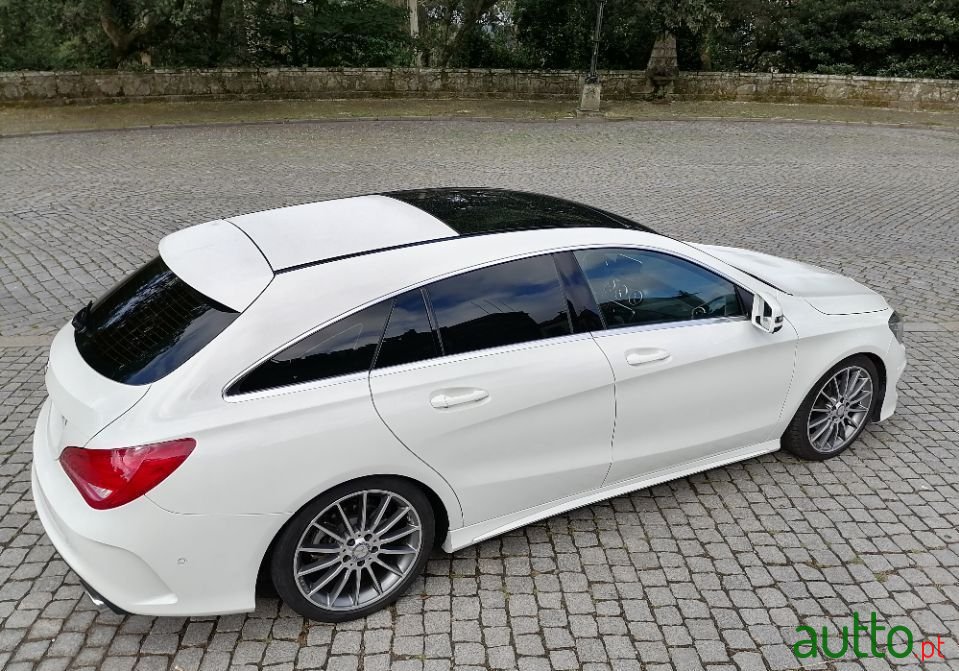 2015' Mercedes-Benz Cla-200 photo #4