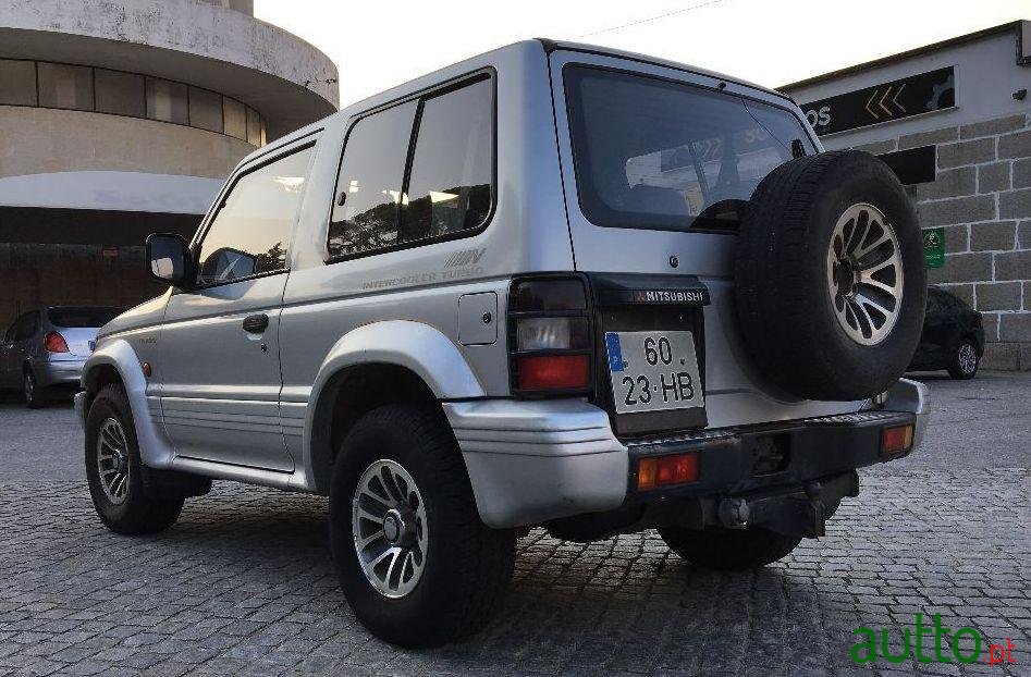 1993' Mitsubishi Pajero photo #3