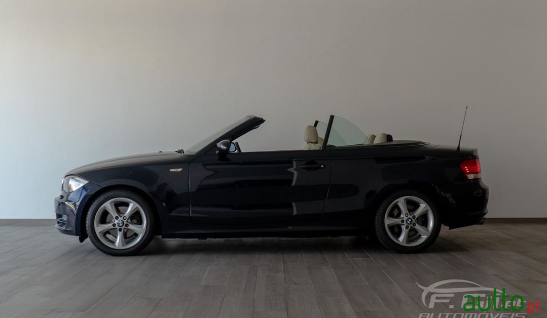 2009' BMW 120 D photo #3