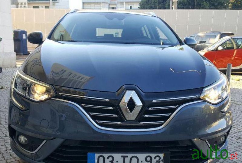 2017' Renault Megane Nacional photo #3