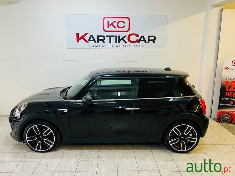 2019' MINI One 3 Portas photo #6