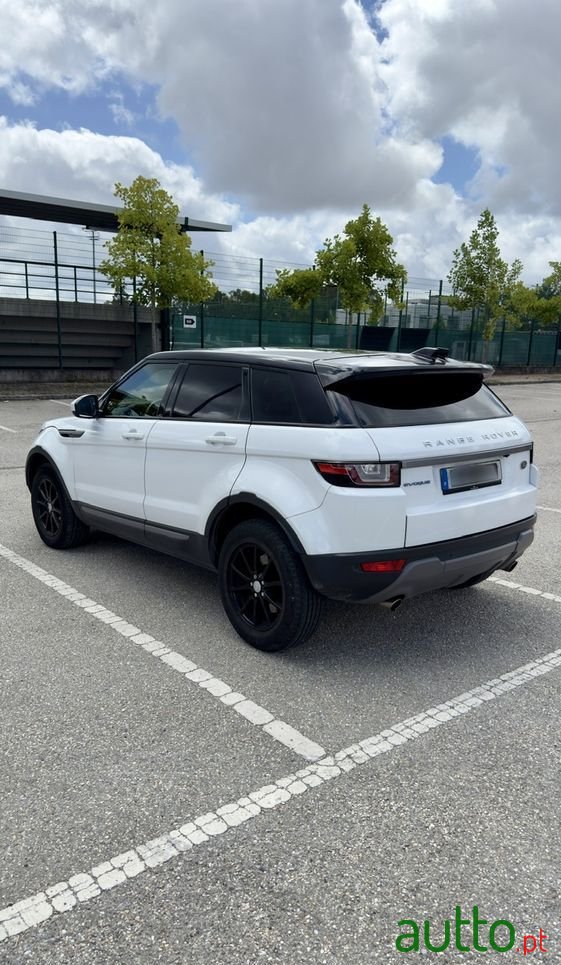 2017' Land Rover Range Rover Evoque photo #4