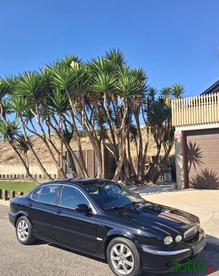 2004' Jaguar X-Type 2.0 D Executive photo #3