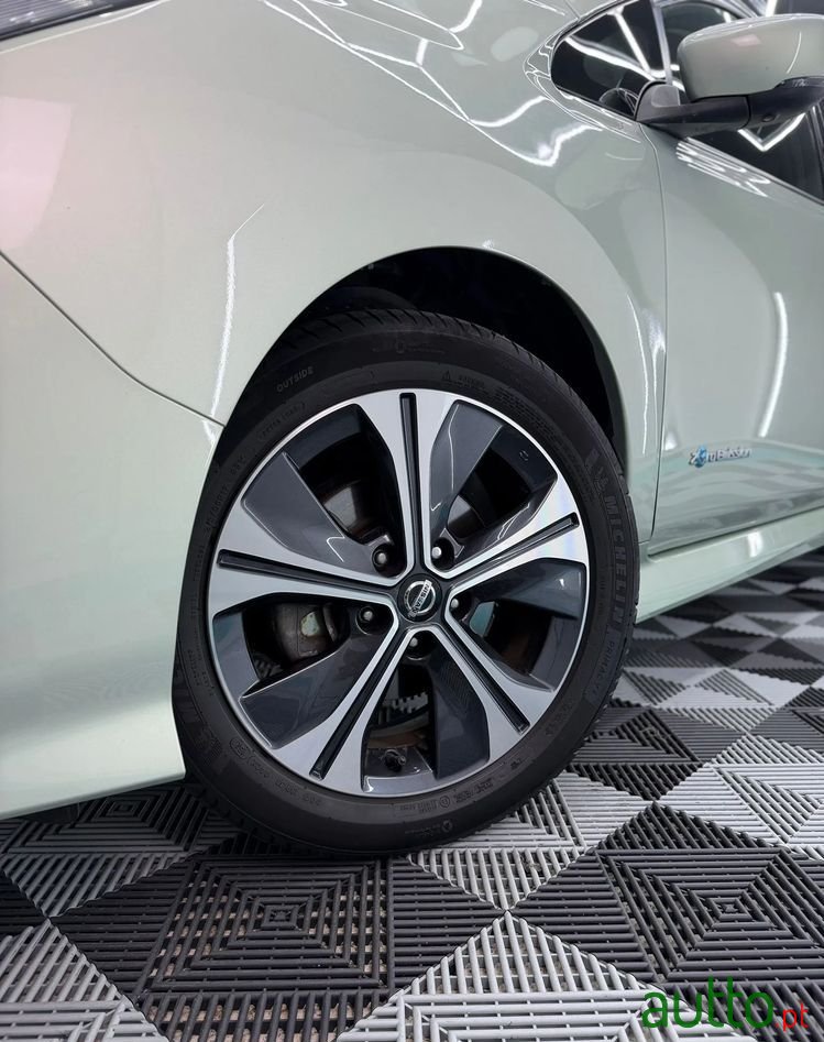 2018' Nissan Leaf photo #3