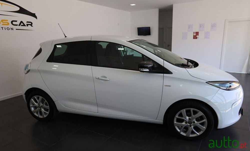 2020' Renault Zoe photo #5