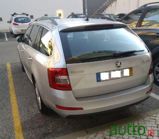 2013' Skoda Octavia Break photo #4