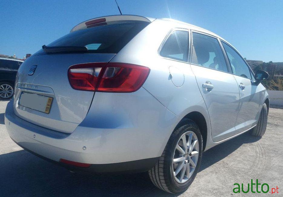 2011' SEAT Ibiza Sport Tourer 1.6 Tdi photo #1