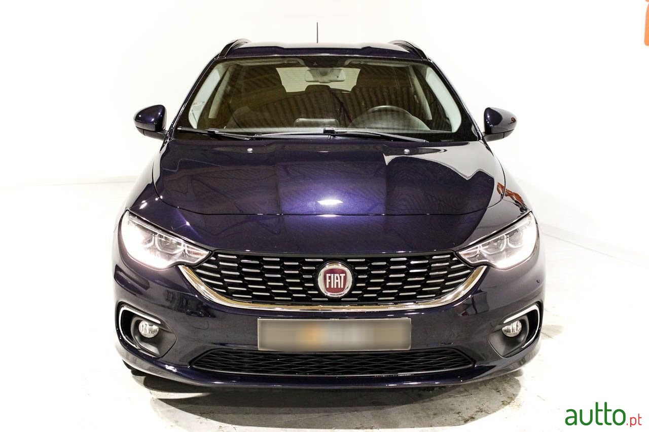 2018' Fiat Tipo Station Wagon photo #2