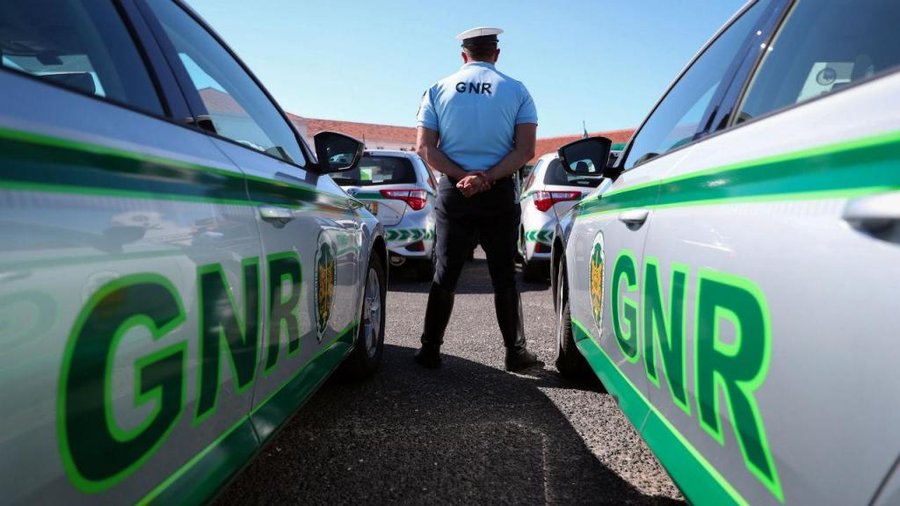 GNR trava corrida ilegal: 19 carros apreendidos em Setúbal
