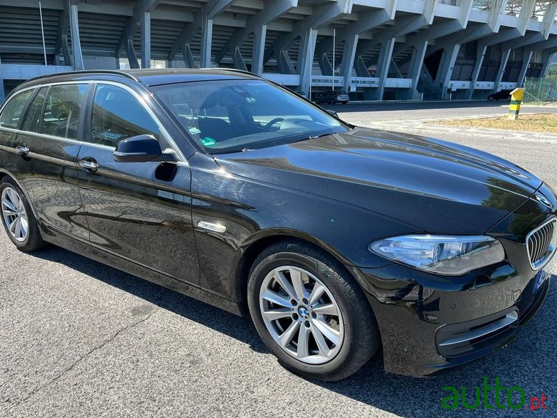 2016' BMW 520 Gran Turismo photo #1