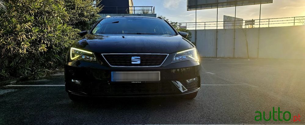 2018' SEAT Leon St photo #1