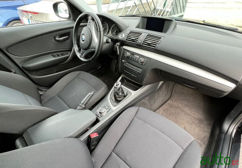 2010' BMW 118 photo #4