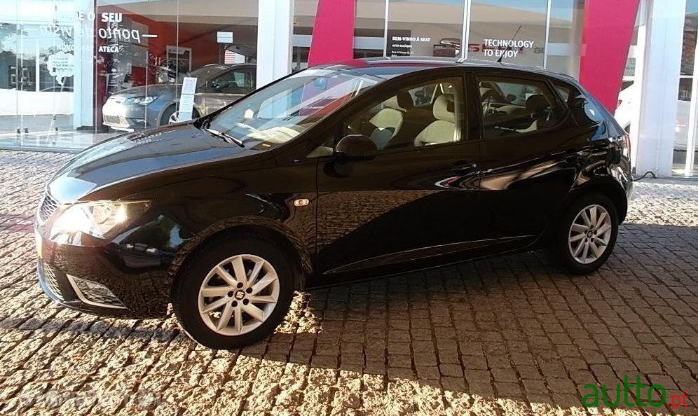 2015' SEAT Ibiza 1.2 TSi Style photo #2