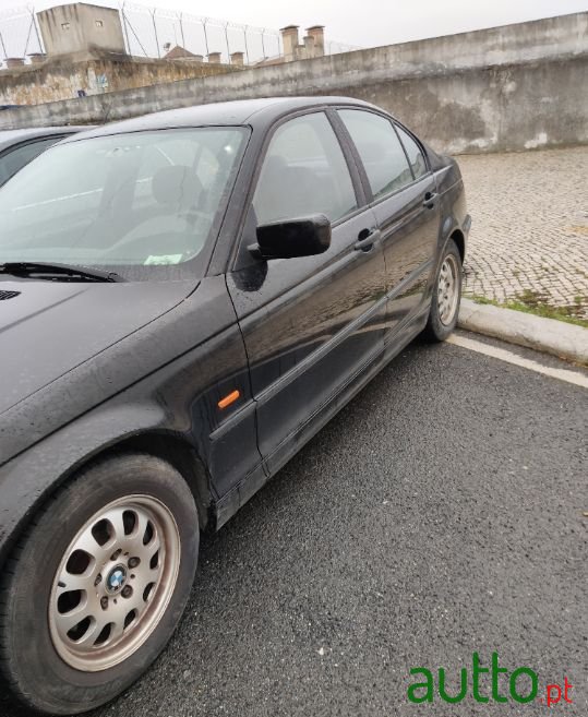 1999' BMW 320 photo #1