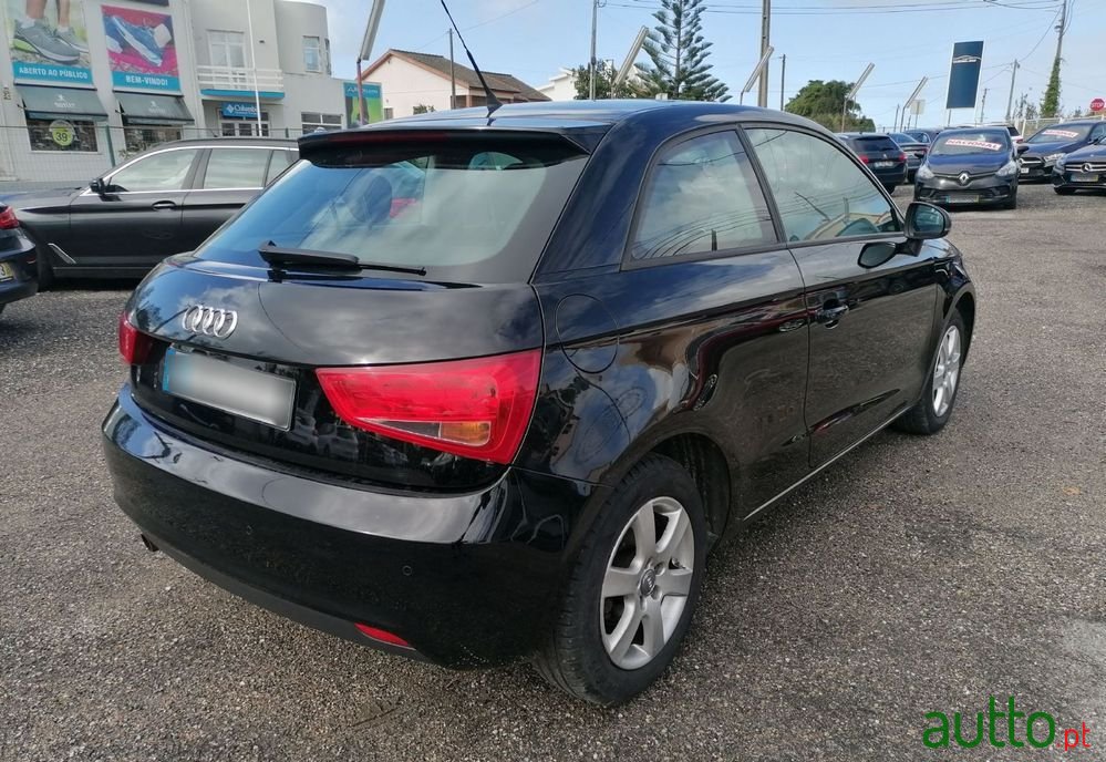 2011' Audi A1 photo #5