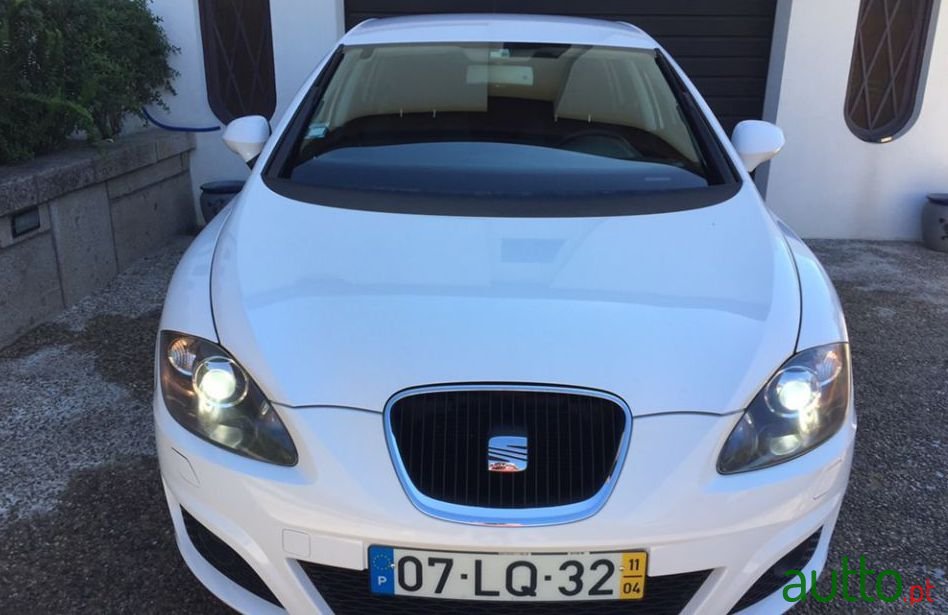 2011' SEAT Leon Sport photo #1