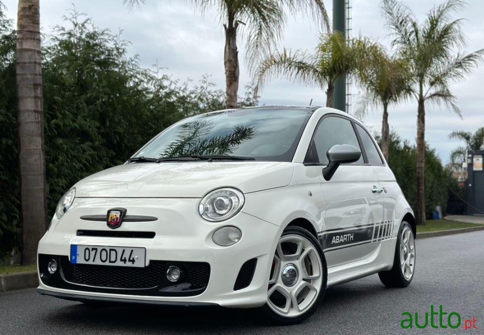 2008' Fiat 500 Abarth photo #1