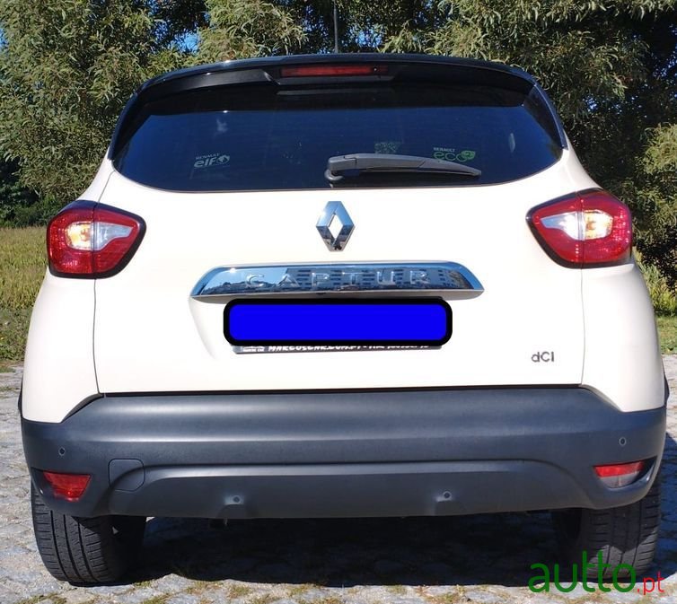 2015' Renault Captur photo #2