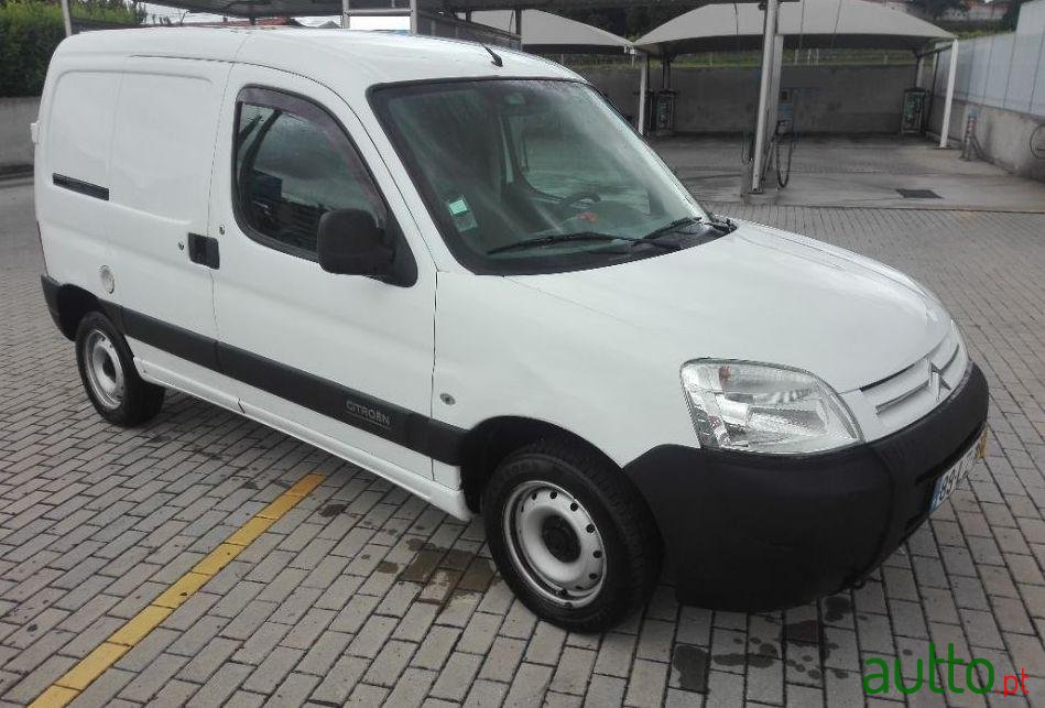 2011' Citroen Berlingo 1.6 Hdi Sx photo #2