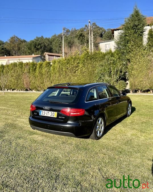 2010' Audi A4 Avant photo #3