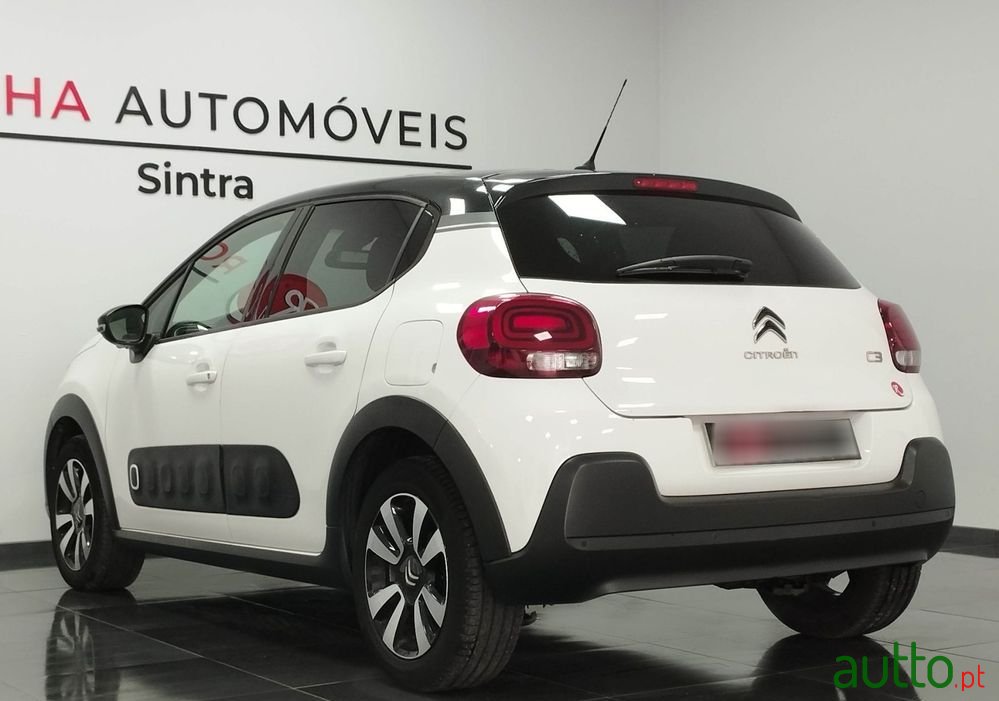 2017' Citroen C3 1.2 Puretech Shine photo #4