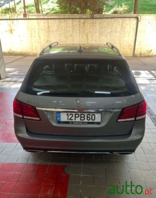 2014' Mercedes-Benz E-300 photo #3