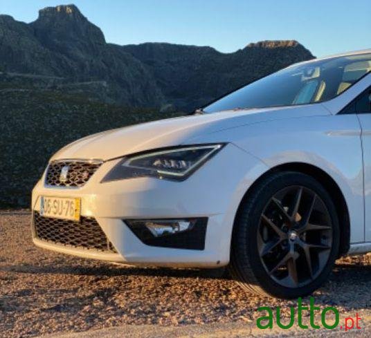 2014' SEAT Leon-St photo #1
