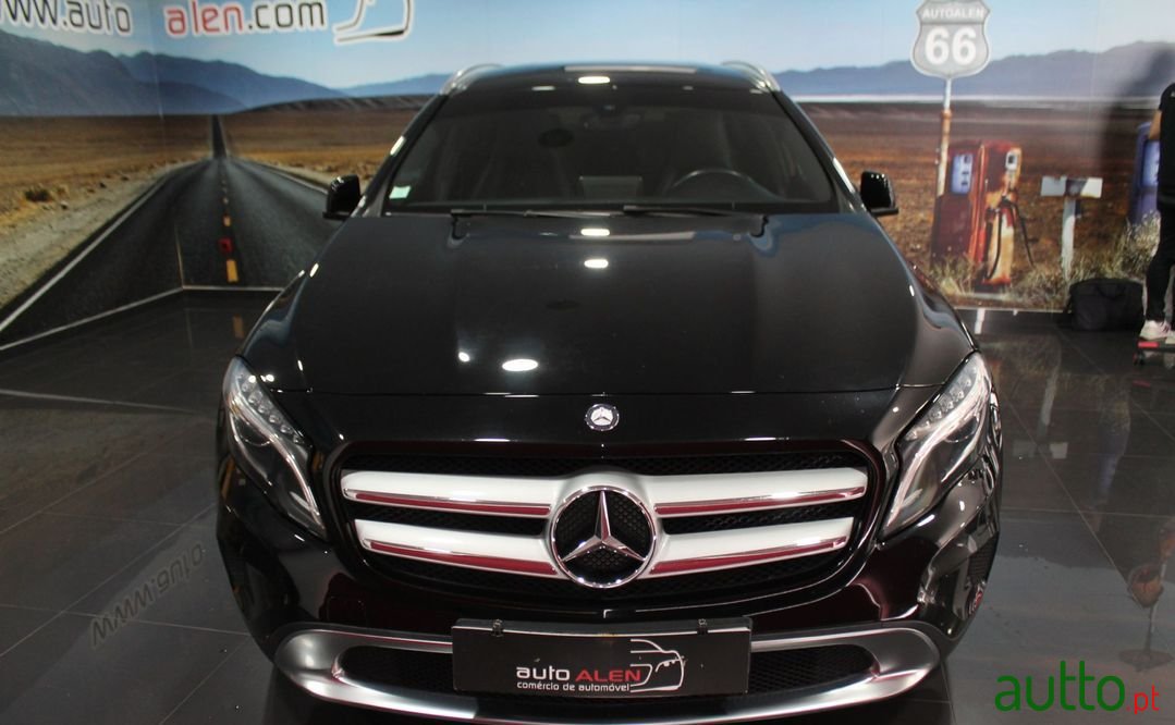 2016' Mercedes-Benz Gla-180 photo #4