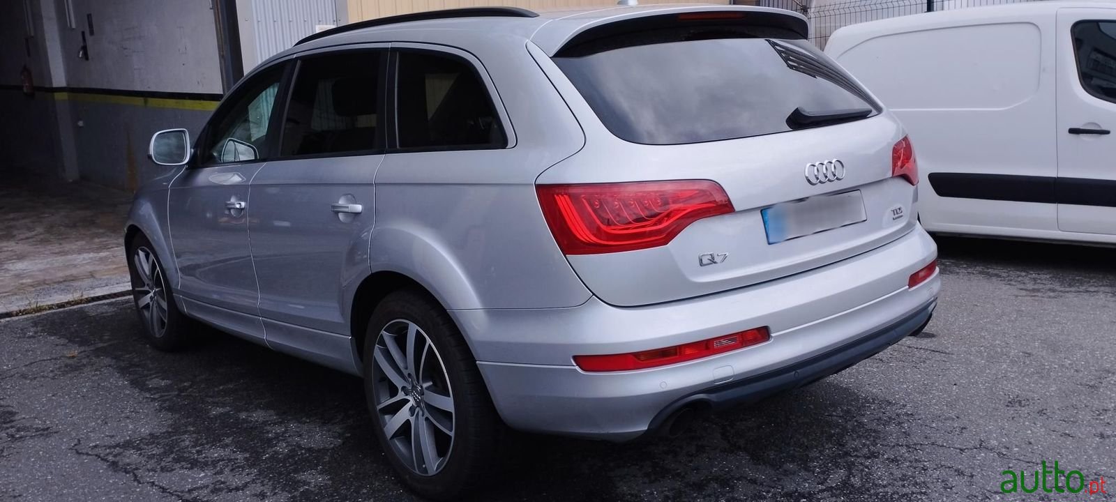 2011' Audi Q7 photo #2