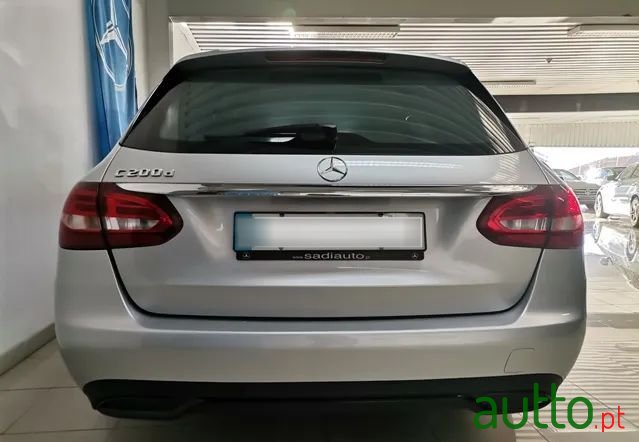 2016' Mercedes-Benz Classe C photo #4