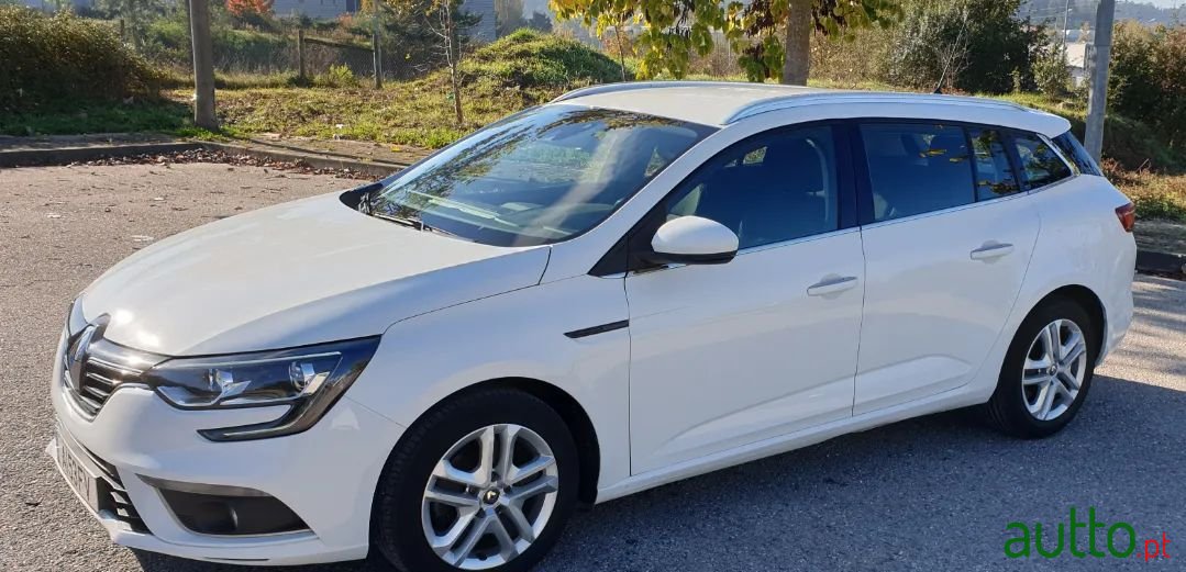 2018' Renault Megane Sport Tourer photo #4